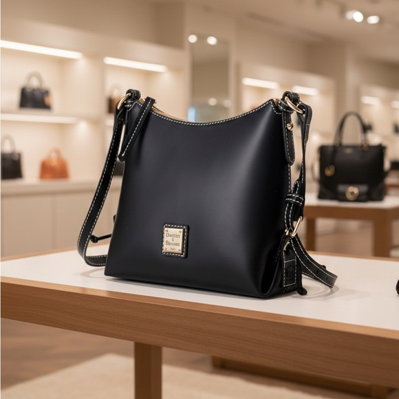 Dooney & Bourke Handbags - Dooney & Bourke Black Leather Shoulder Bag